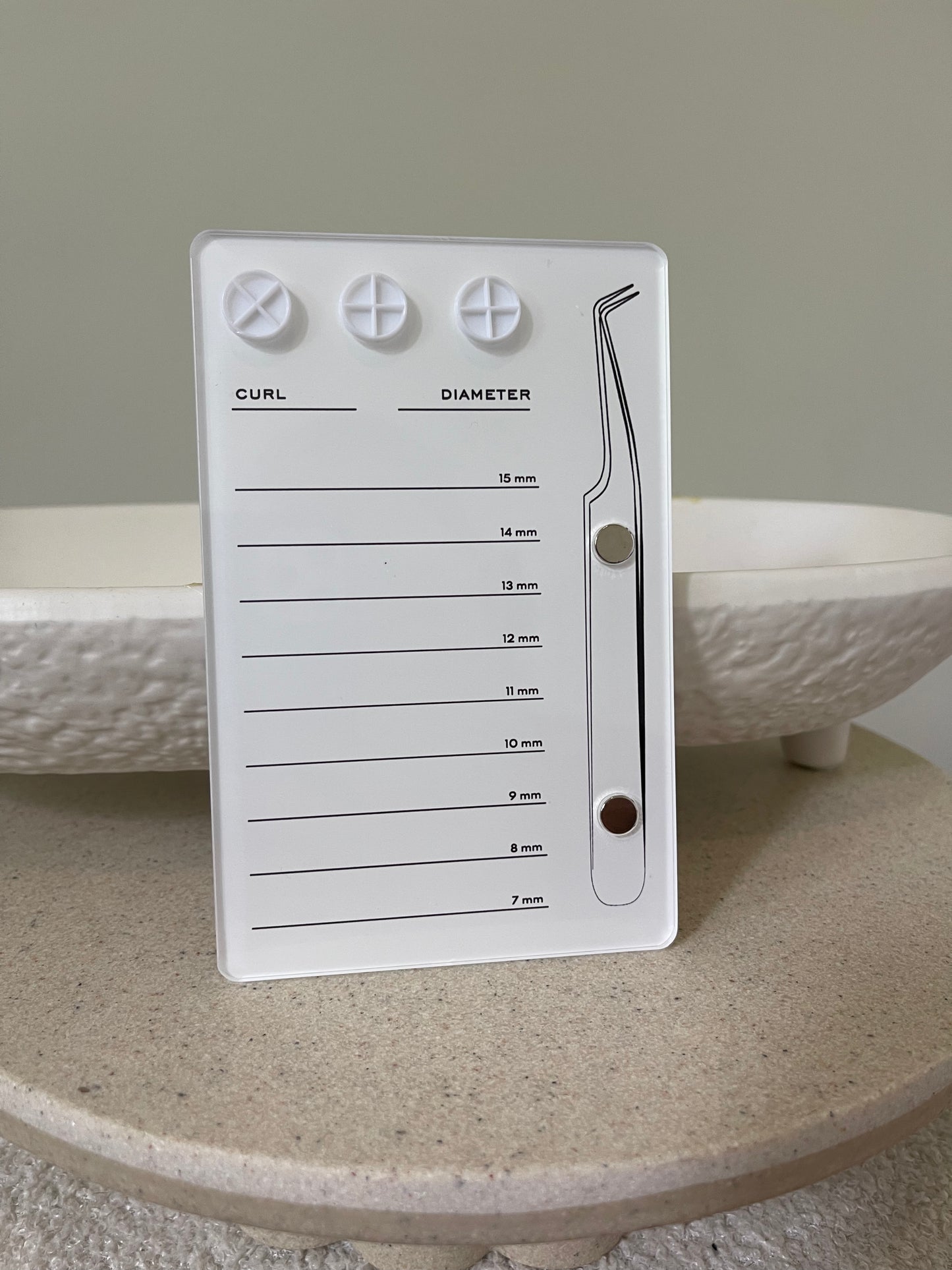 Lash tile